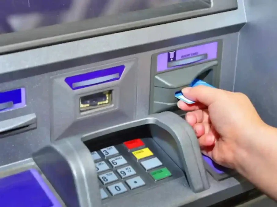 ATM मशीन काम कैसे करती है ?